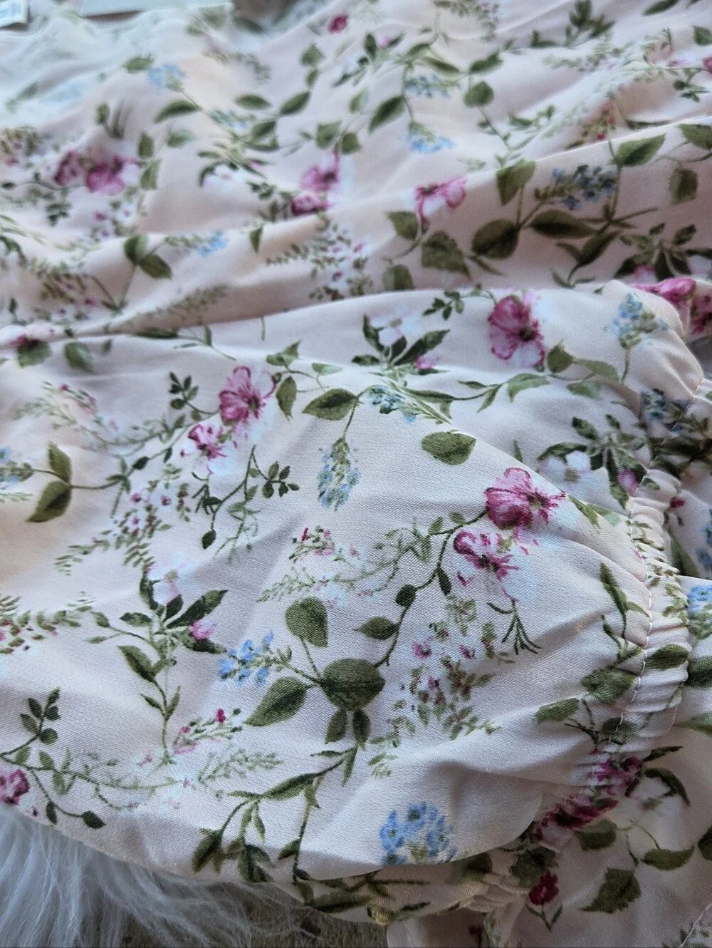 NWT - Francesca's Collections - Pink Floral Wrap Dress - Size Medium